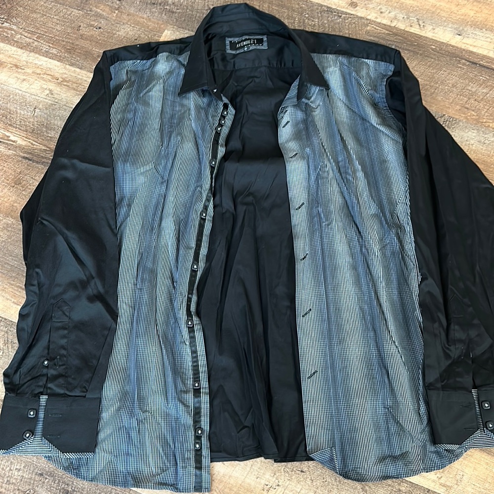 Men’s dress shirt